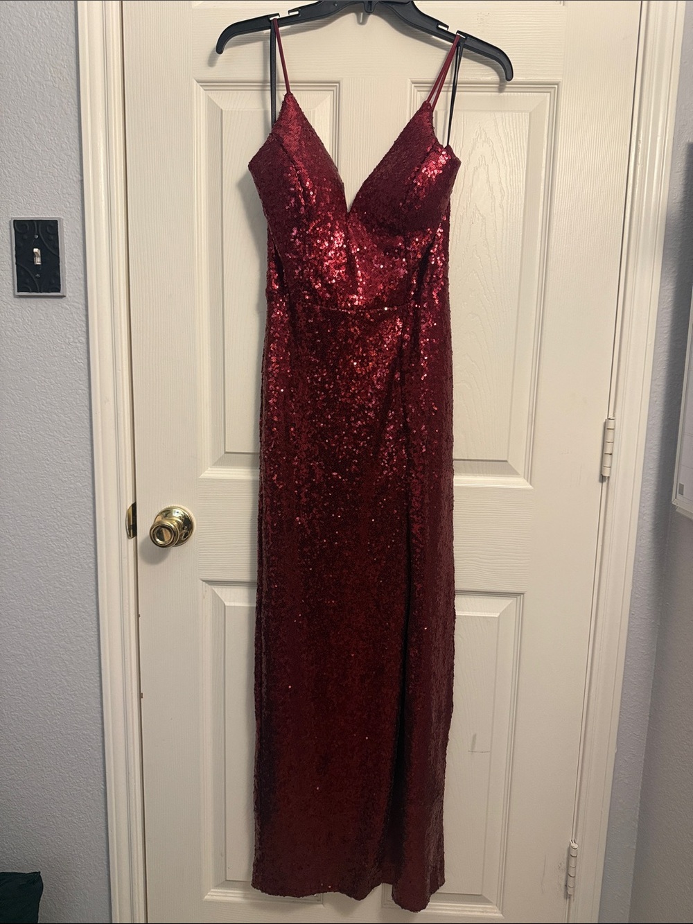 B. Smart Red Sequin Spaghetti-Strap Prom Dress